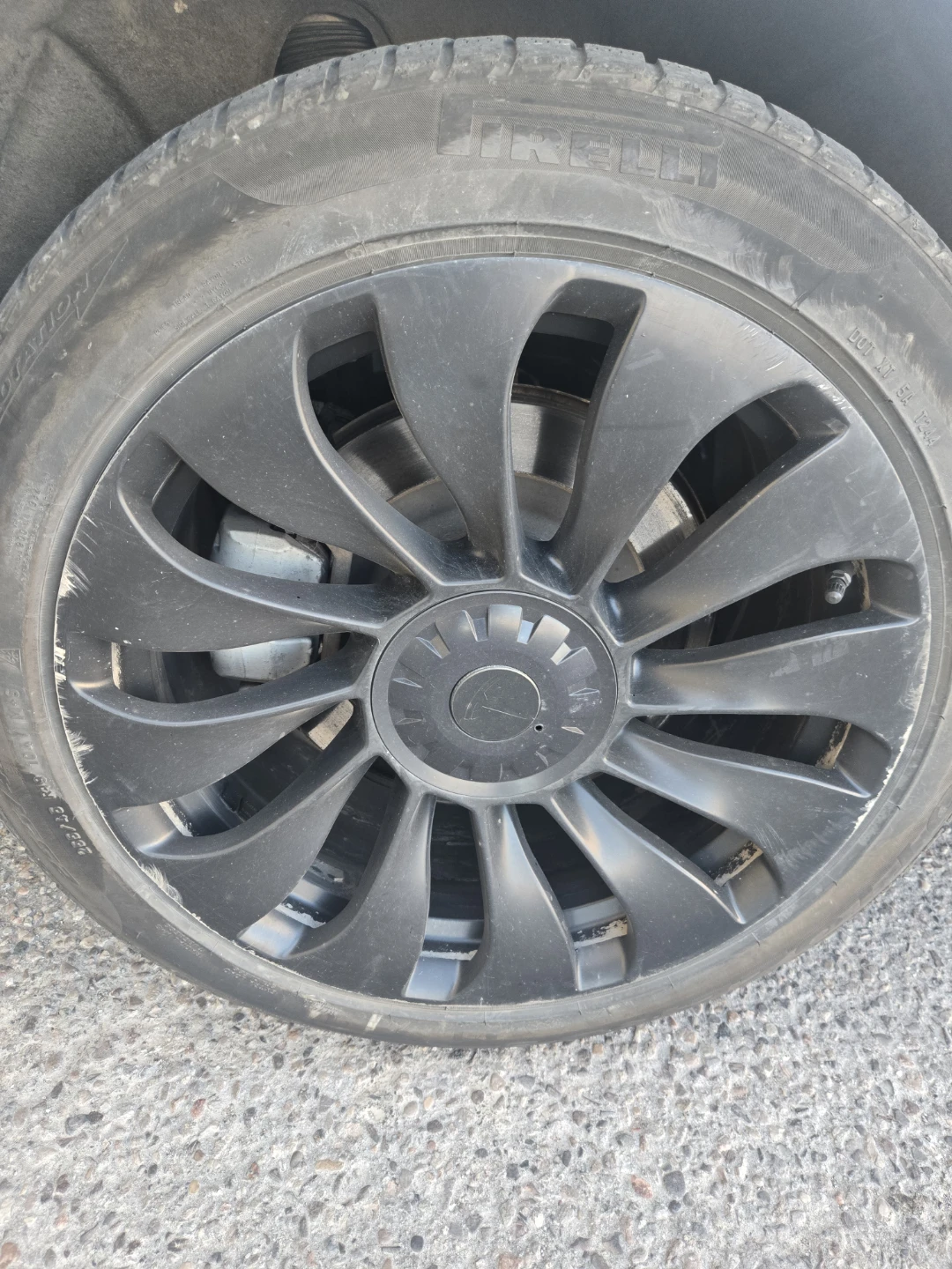 Set of 4 Tesla Model Y 19 inch Sport Wheels - photo 4