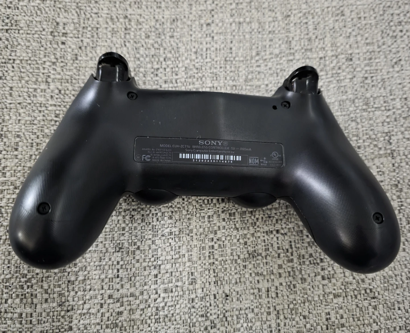 Sony PlayStation DualShock 4 Wireless Controller - Black - photo 3