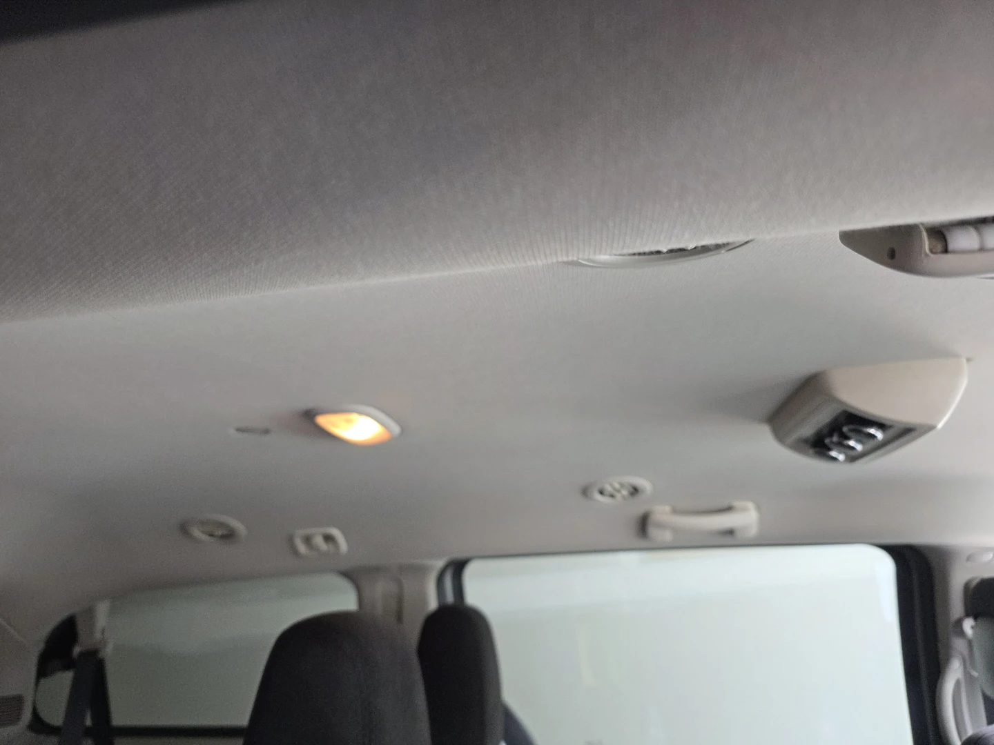 Dodge Grand Caravan - Black Interior Seats - photo 5
