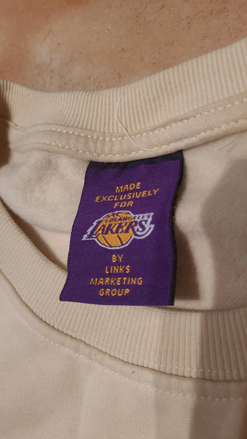 BRAND NEW Los Angeles Lakers Crewneck Sweatshirt - photo 2