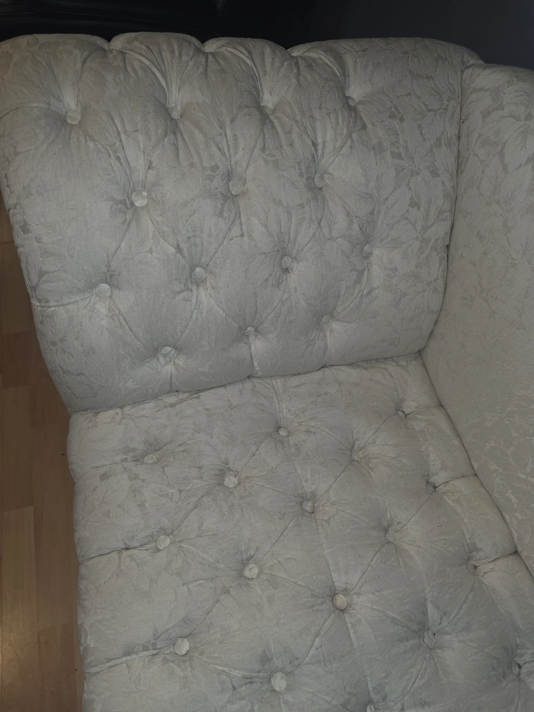 Tufted Chaise Lounge - photo 3