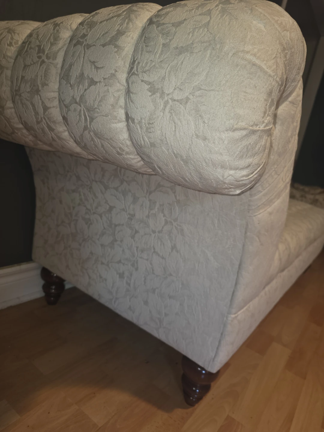 Tufted Chaise Lounge - photo 5