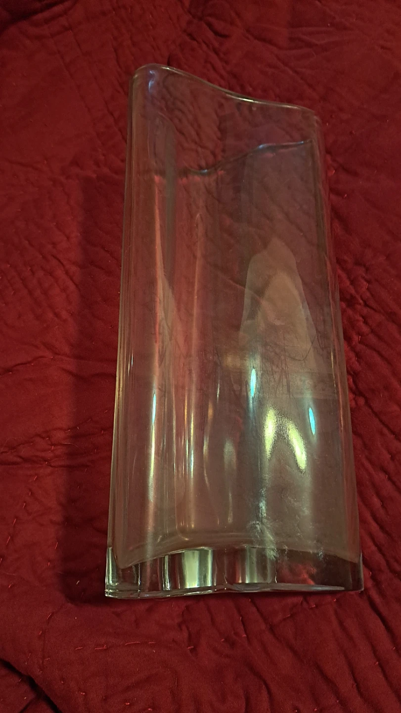 Clear Glass Vase - photo 3