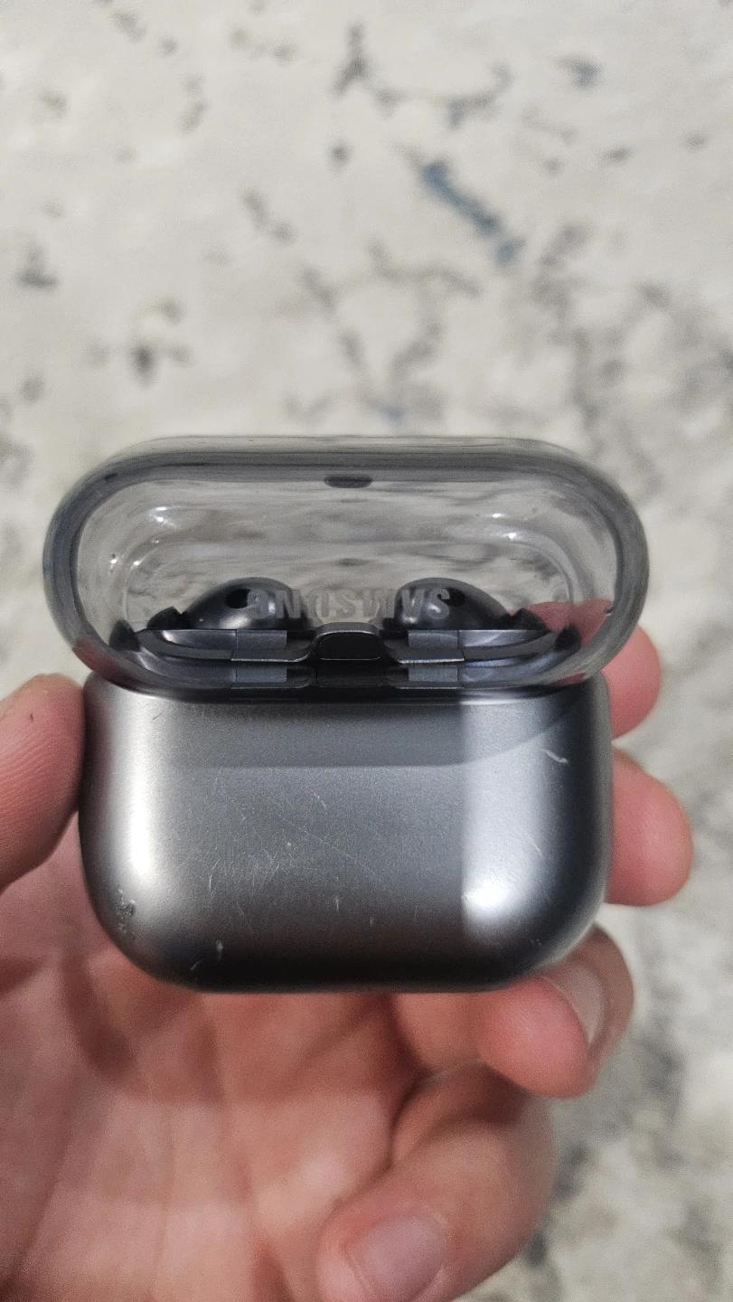Samsung Galaxy Buds3 Pro Wireless Earbuds - Phantom Black - photo 2