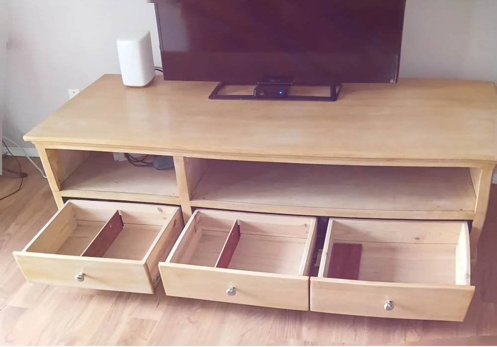 Light Wood TV Stand with 3 Drawers - photo 2