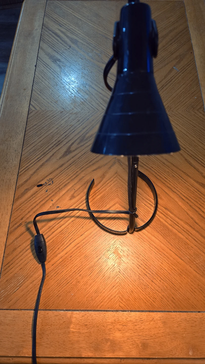 Sleek Matte Black Adjustable Desk Lamp - photo 3