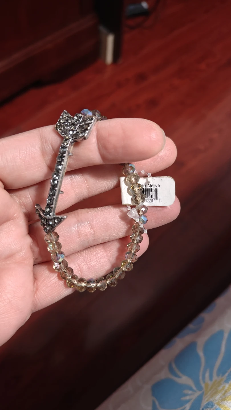 Arrow Charm Beaded Bracelet