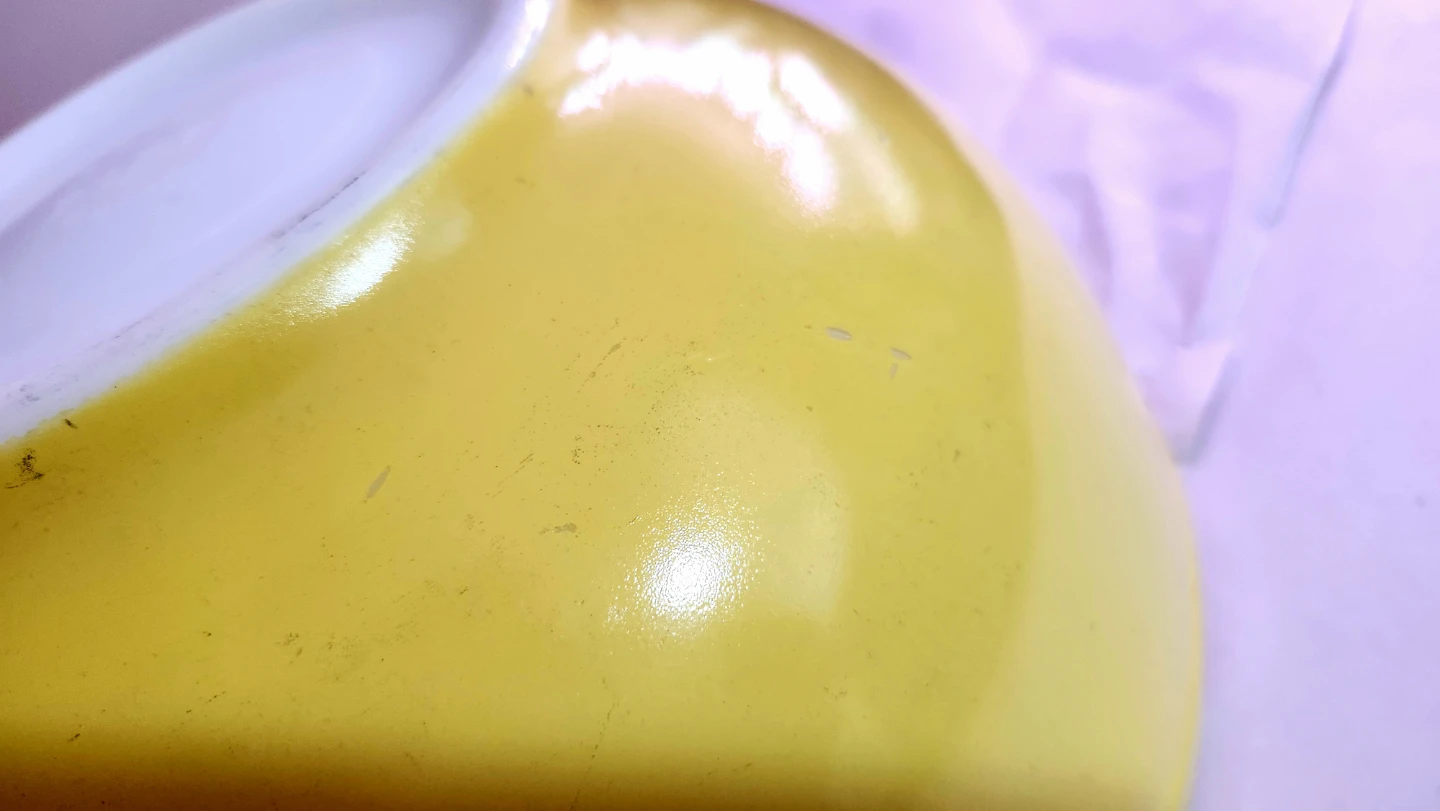 VINTAGE PYREX YELLOW NESTING BOWL - photo 2
