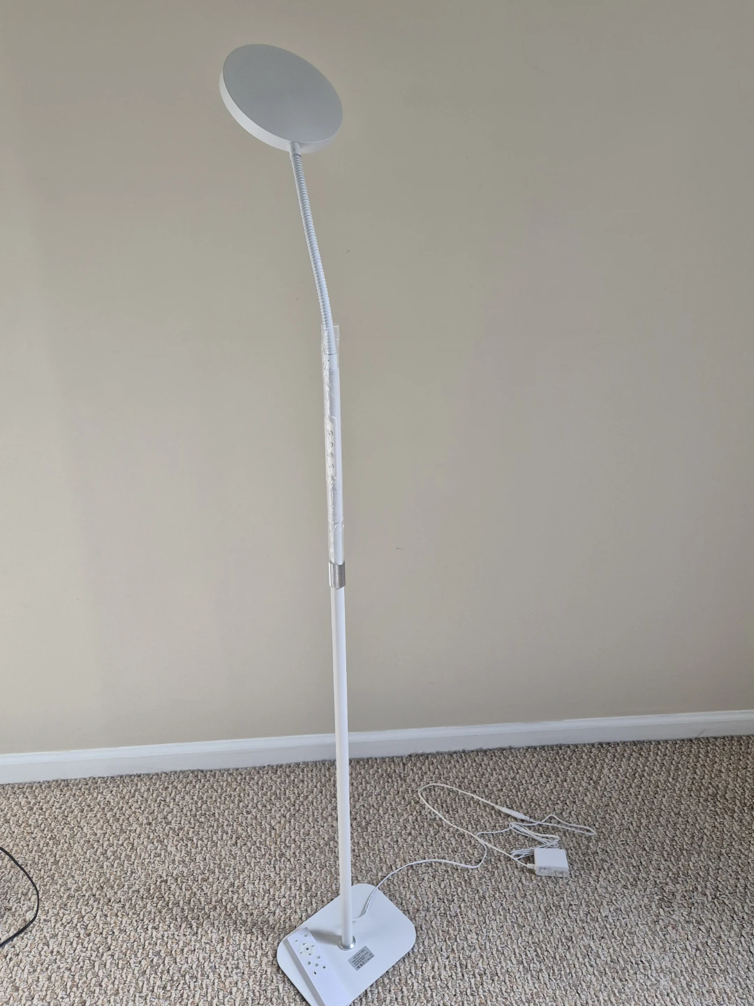 Modern LED Floor Lamp - Remote & Adjustable Light - photo 2