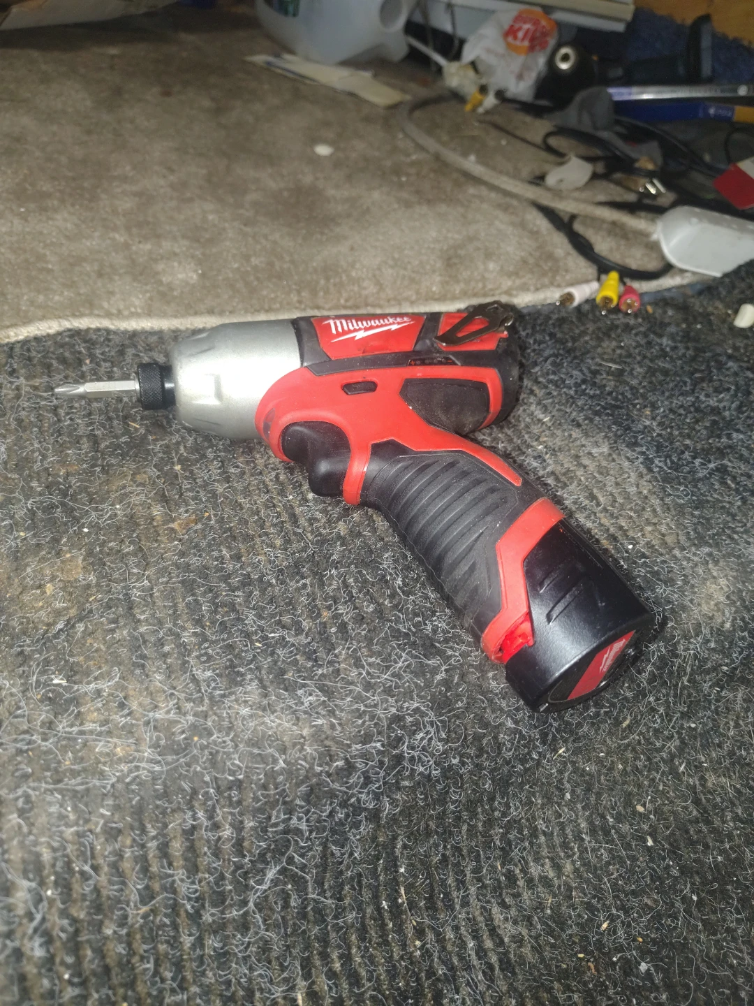 Milwaukee M12 12V Lithium-Ion Cordless Impact Driver - photo 2