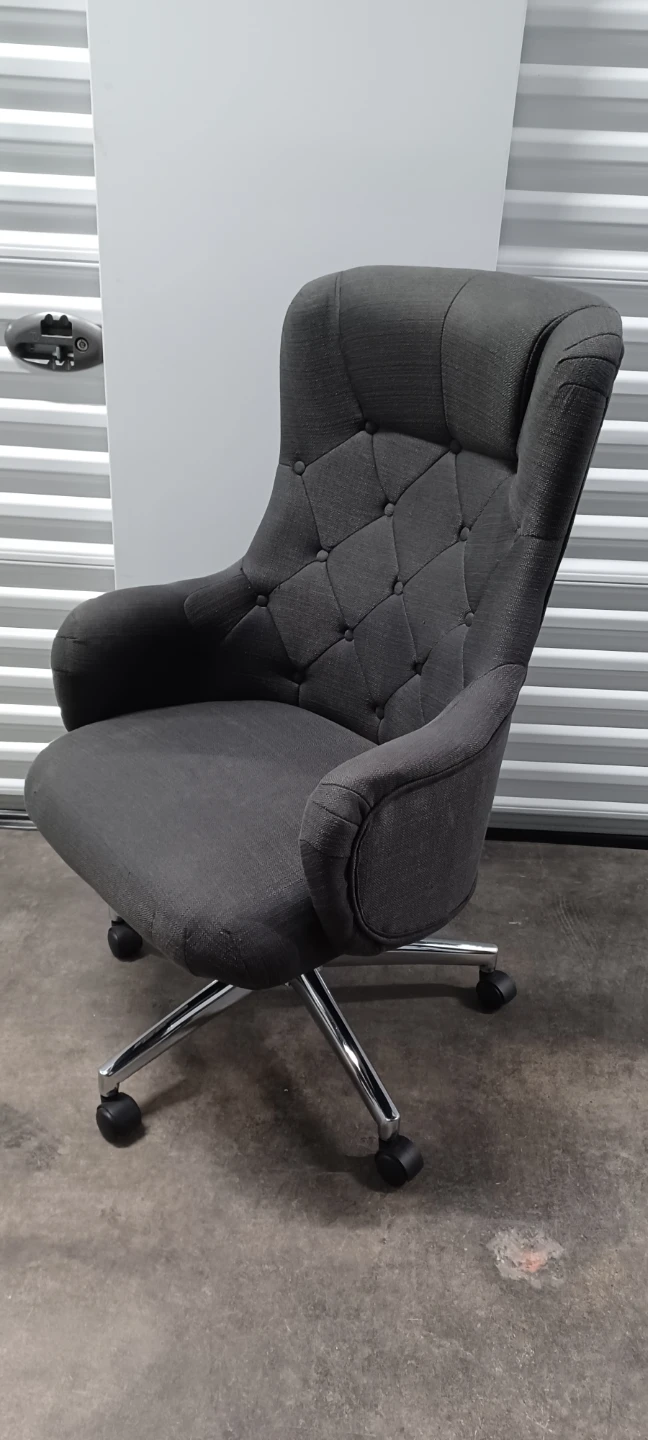 CLASSY EXECUTIVE OFFICE CHAIR good Quality - photo 4