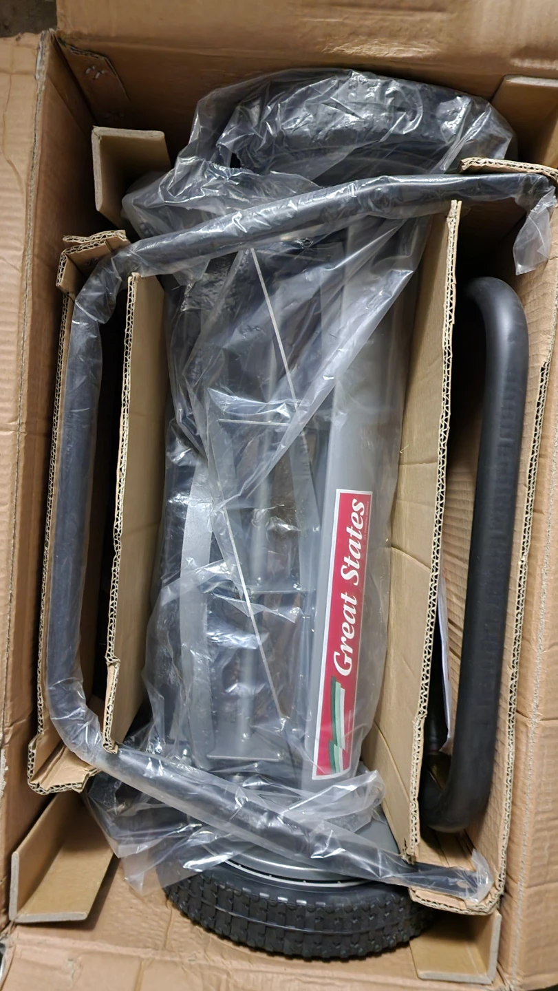 New in box Great States 18" Push Reel Mower - photo 3