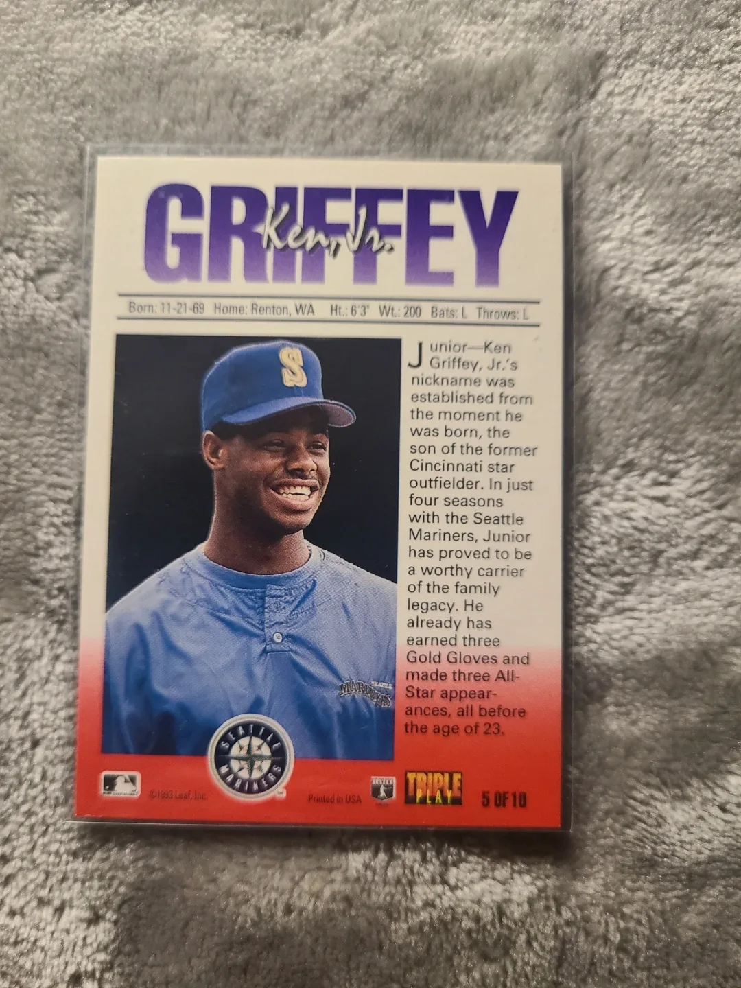 1993 Leaf Ken Griffey Jr. Baseball Card - photo 2