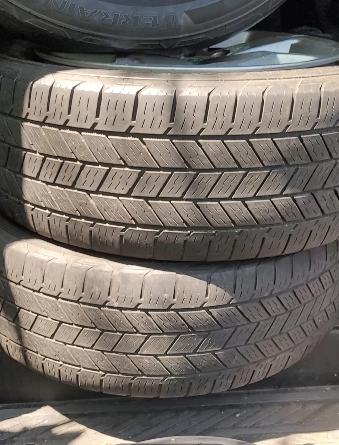 20 -inch Rims Continental Tire and Land Rover Wheels Set