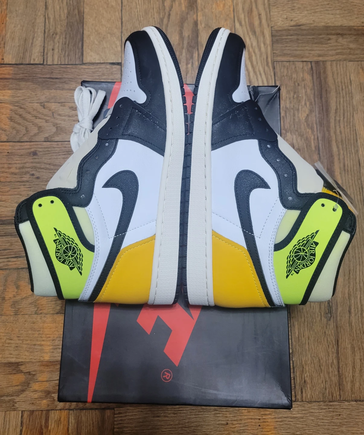 Air Jordan 1 Mid SE Men's Shoes Size 10 - photo 5