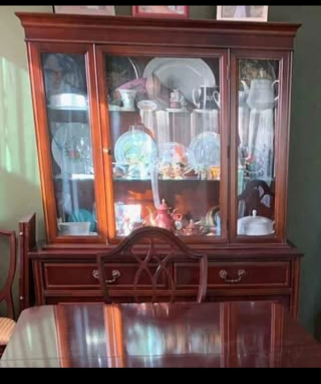 Cherrywood China Cabinet - photo 2