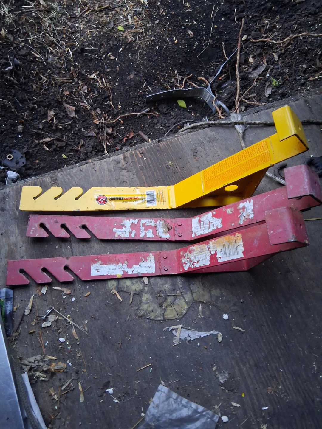 Roofers World Standing Seam Roof Brackets (Set of 3) - photo 3