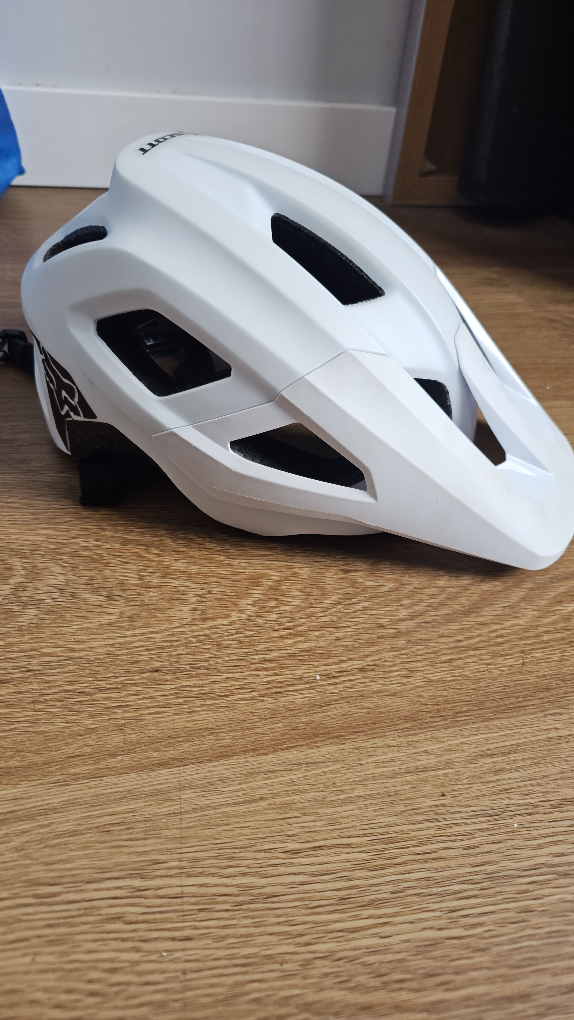 fox mainframe bike helmet