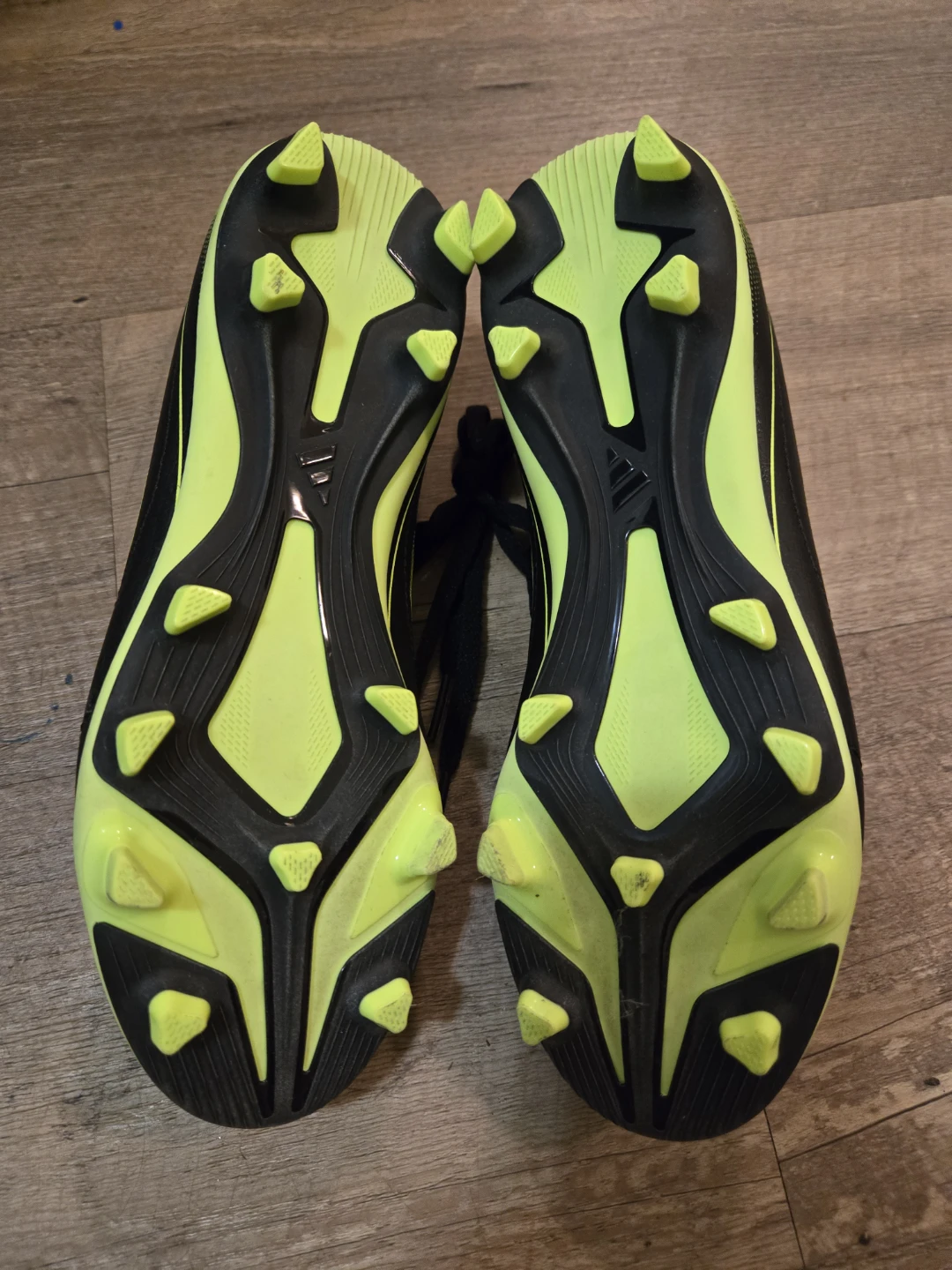 Shoes and soccer cleats - photo 5