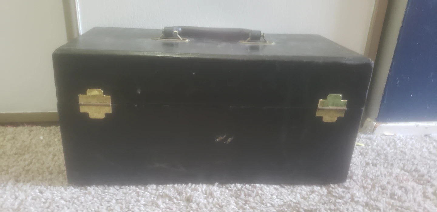 Vintage Trinket Box with Clasp - photo 3
