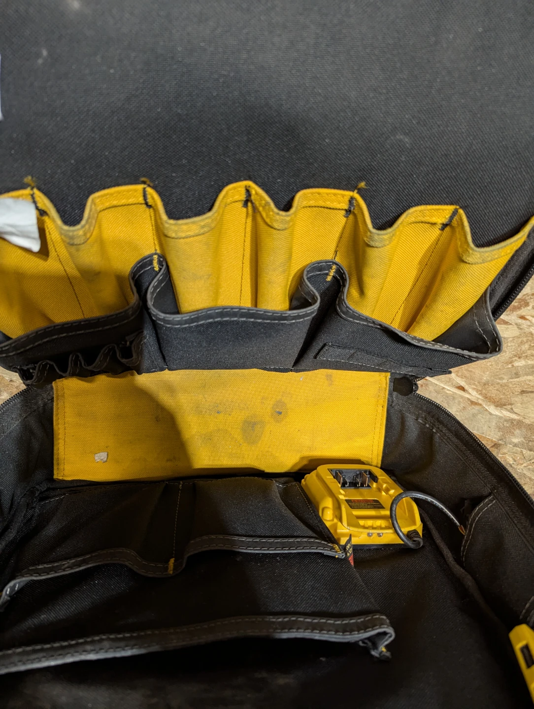 Cordless DeWalt tool set - photo 3