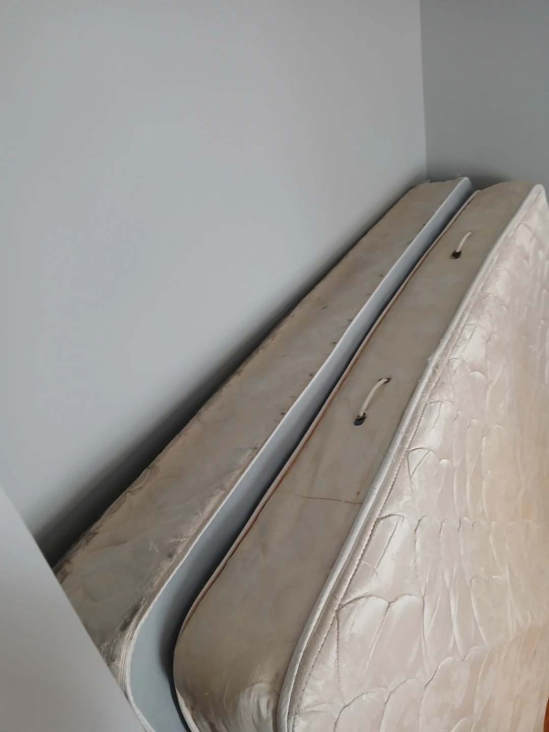 Queen Bed - photo 2