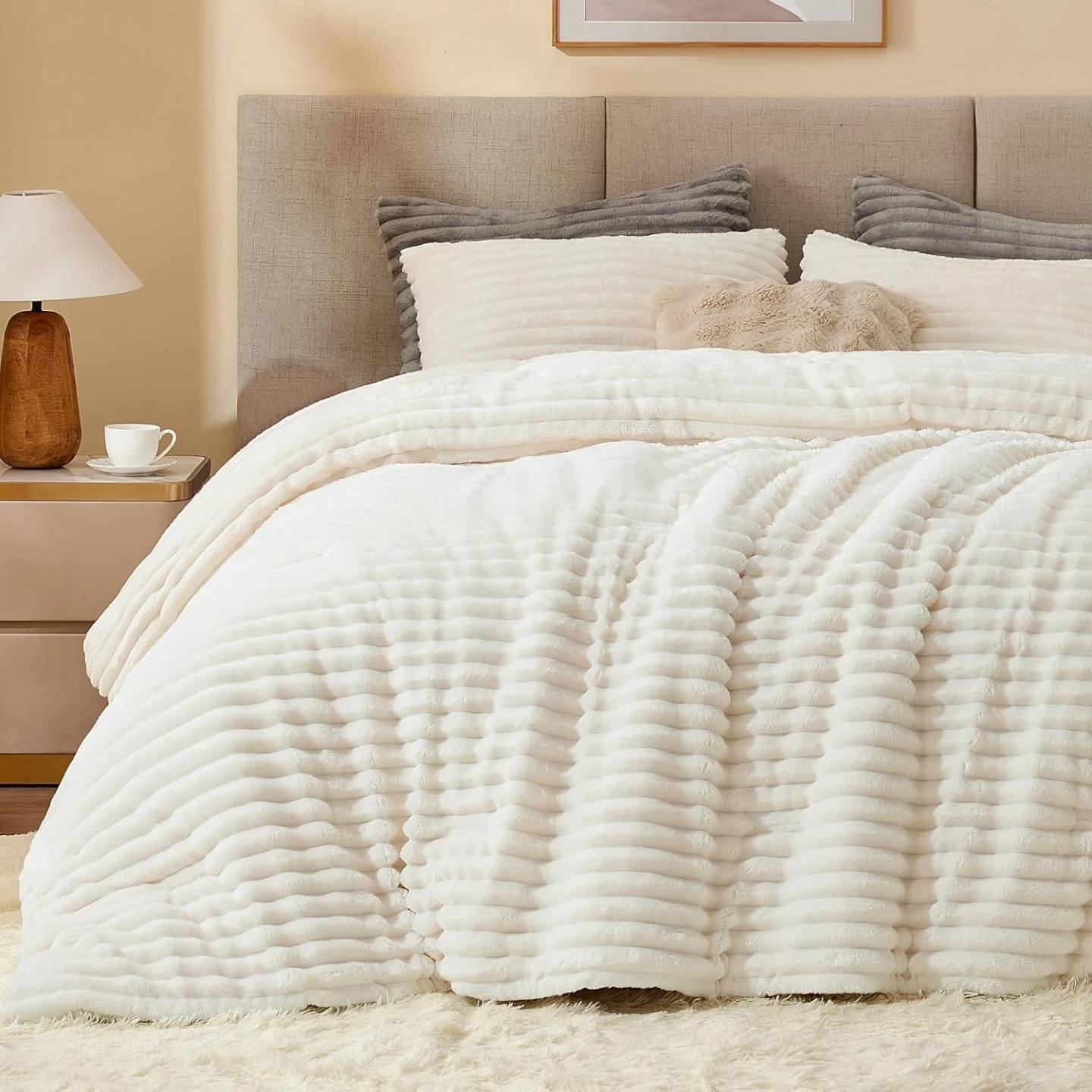Bedelite Fleece Queen Comforter Set-WHITE -super Soft & Warm