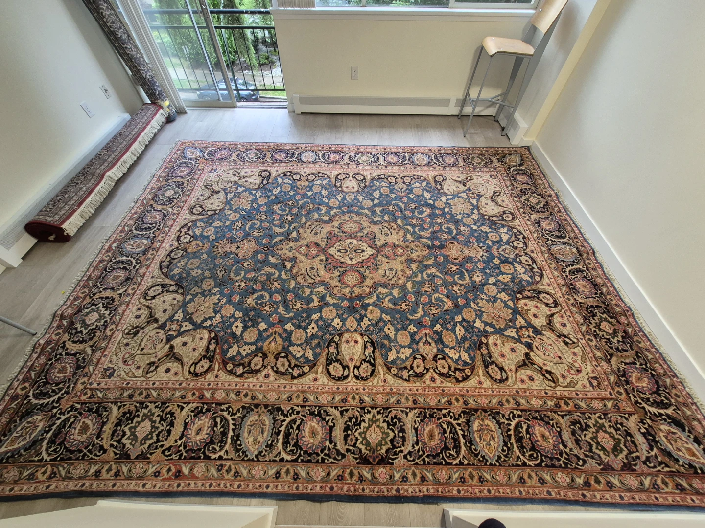 XL Hand Tufted Persian Medallion Area Rug - 13' x 9'6" - photo 2