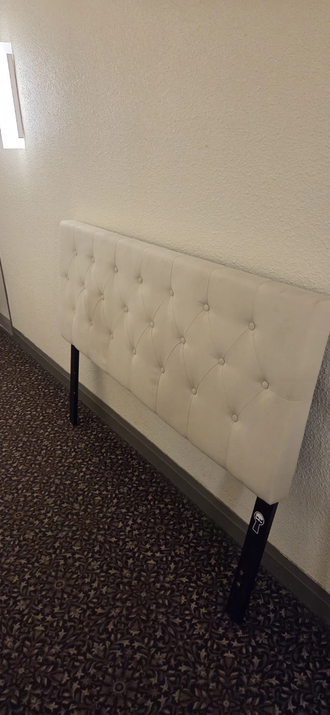 Cream Tufted Headboard - photo 2