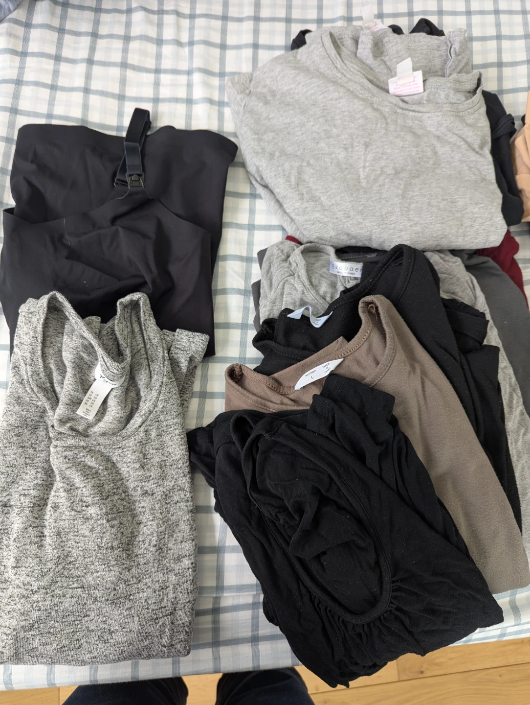 Maternity & Nursing Women's Tops (Mostly Large & XL) - photo 2