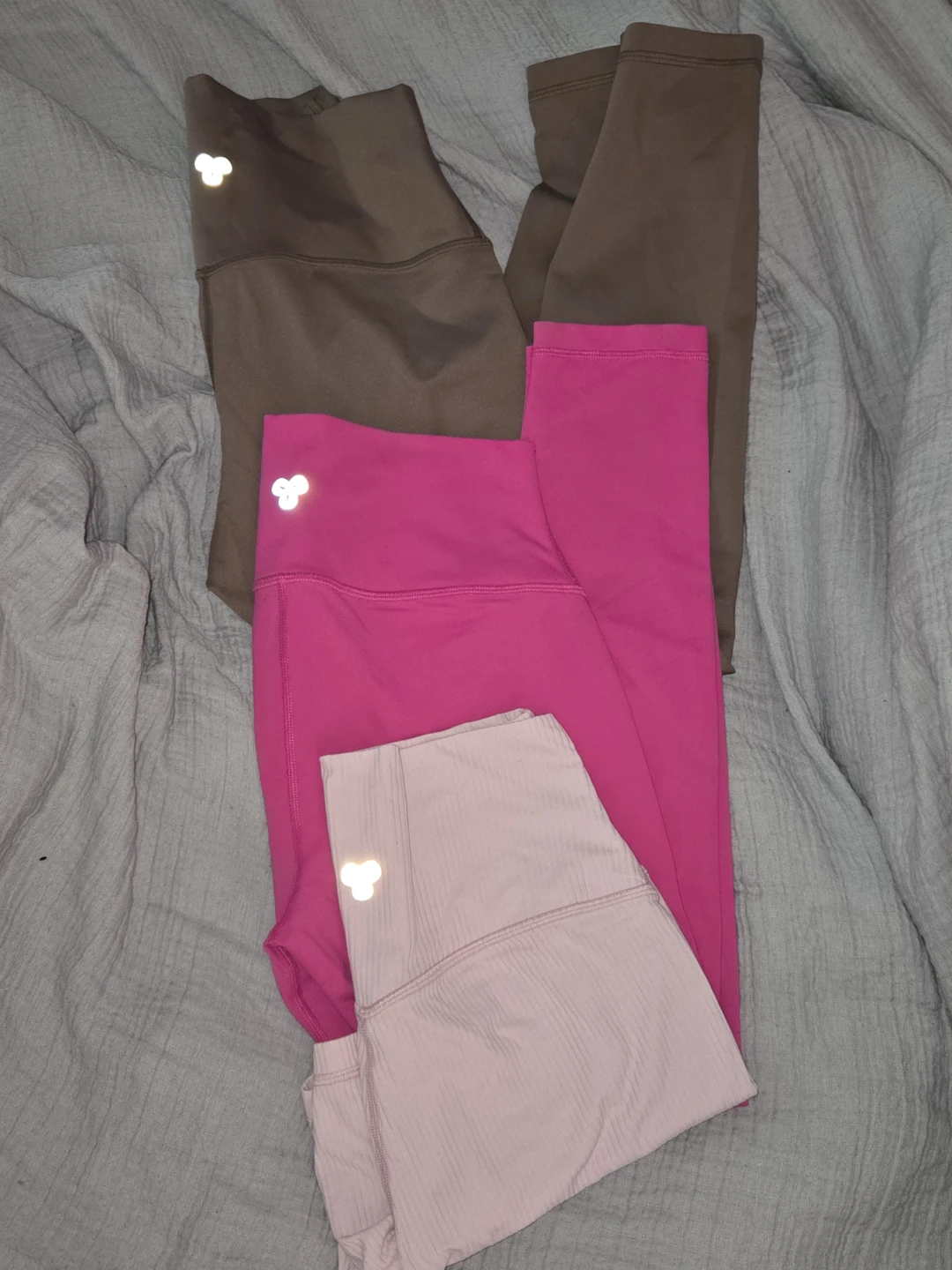 Aritzia Golden High Rise Leggings