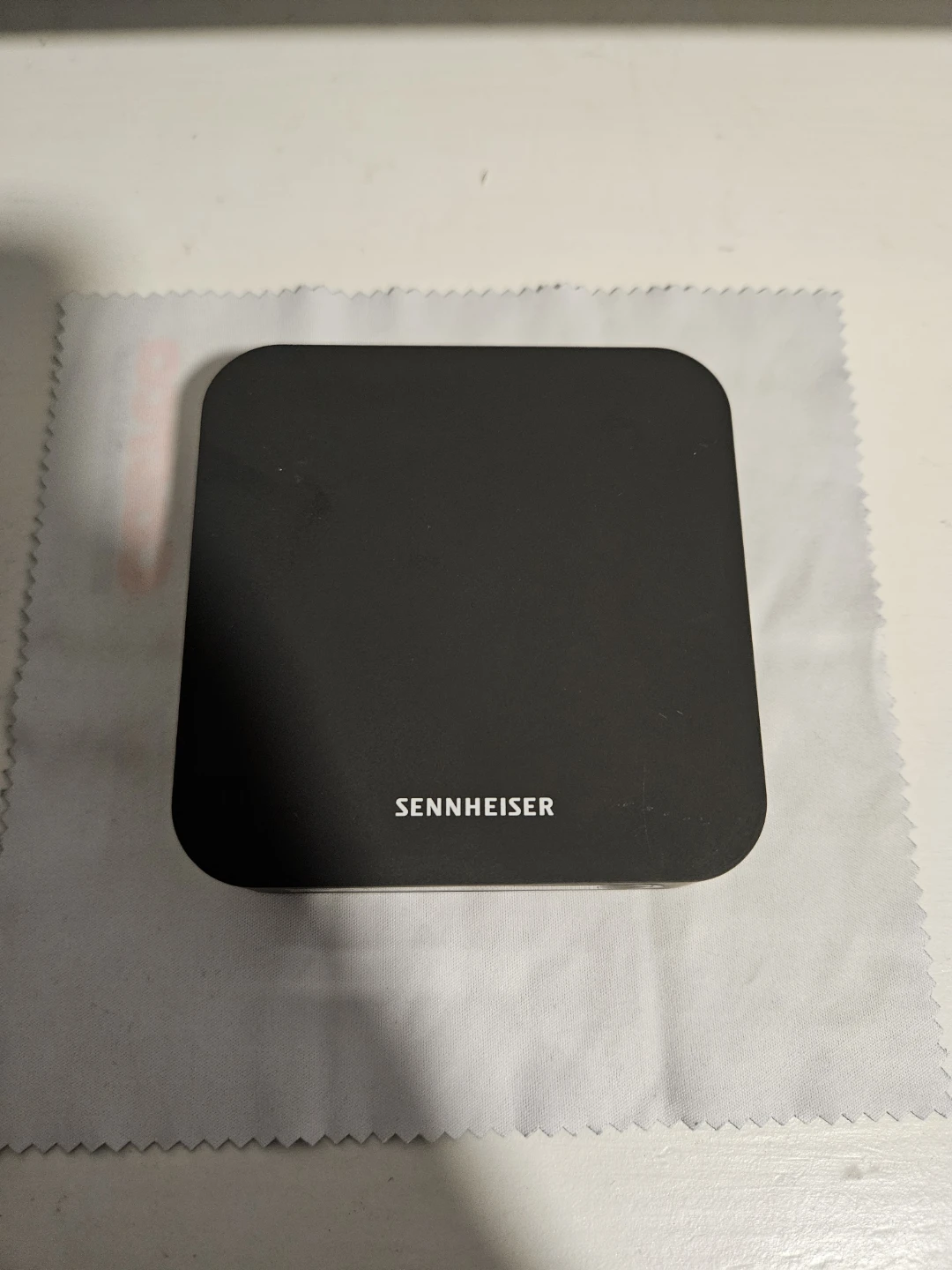 Sennheiser BT T100 Bluetooth audio transmitter - photo 2