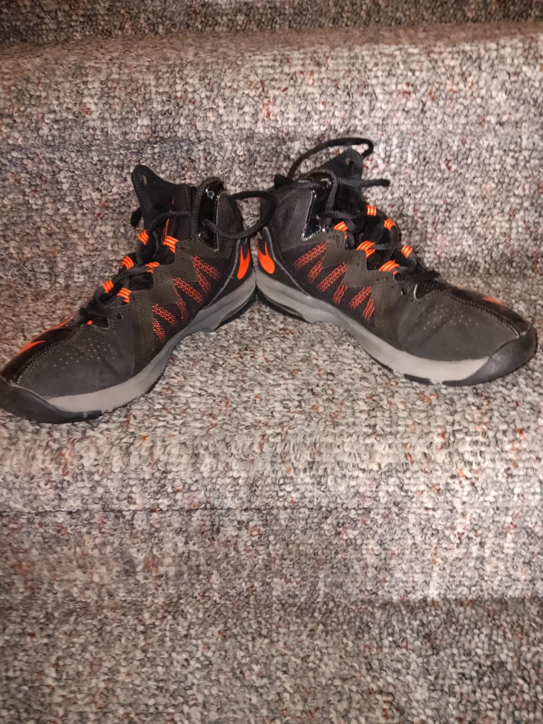 Nike Basketball Shoes - photo 3