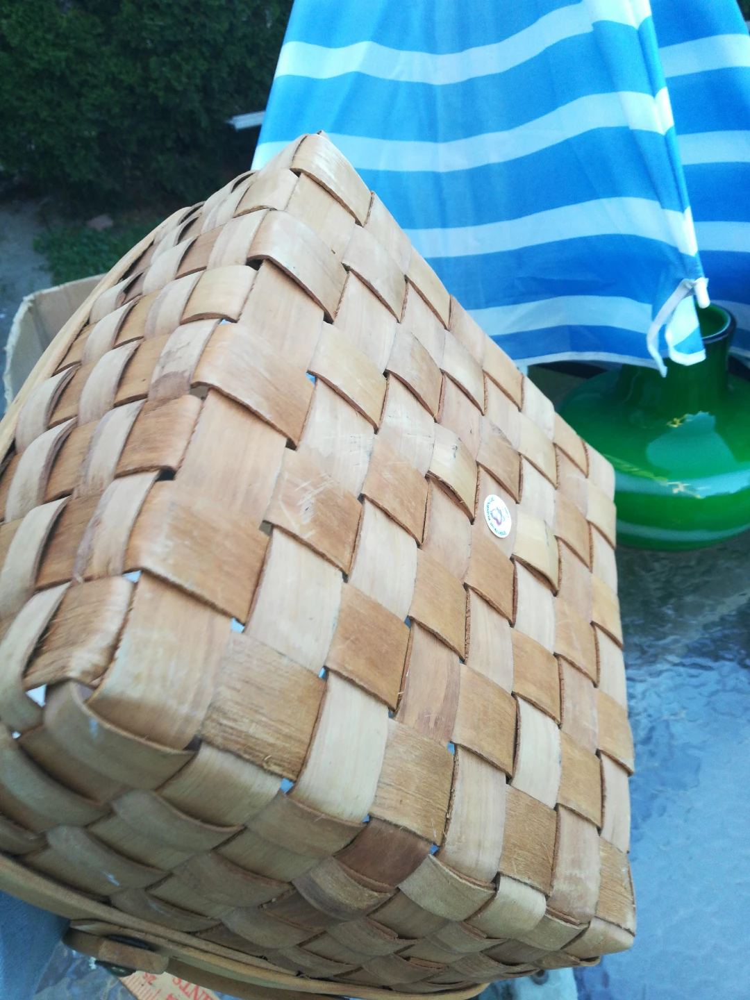 Woven Picnic Basket with Wooden Handles - photo 3