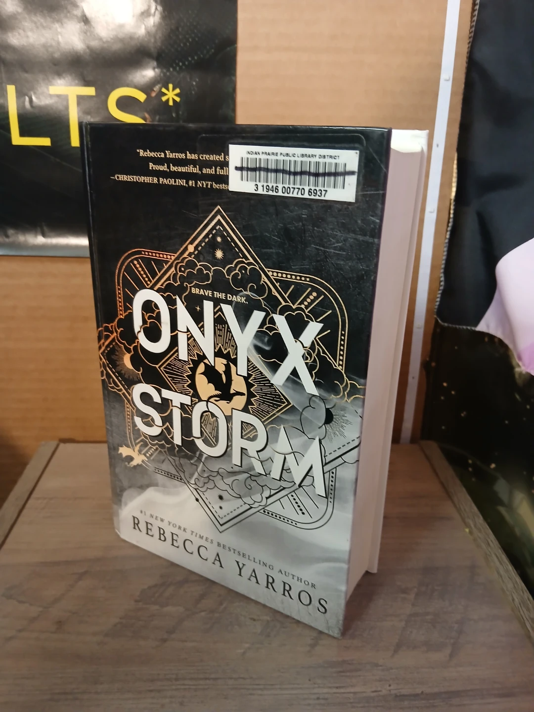 Onyx Storm by Rebecca Yarros (Large Print Edition)