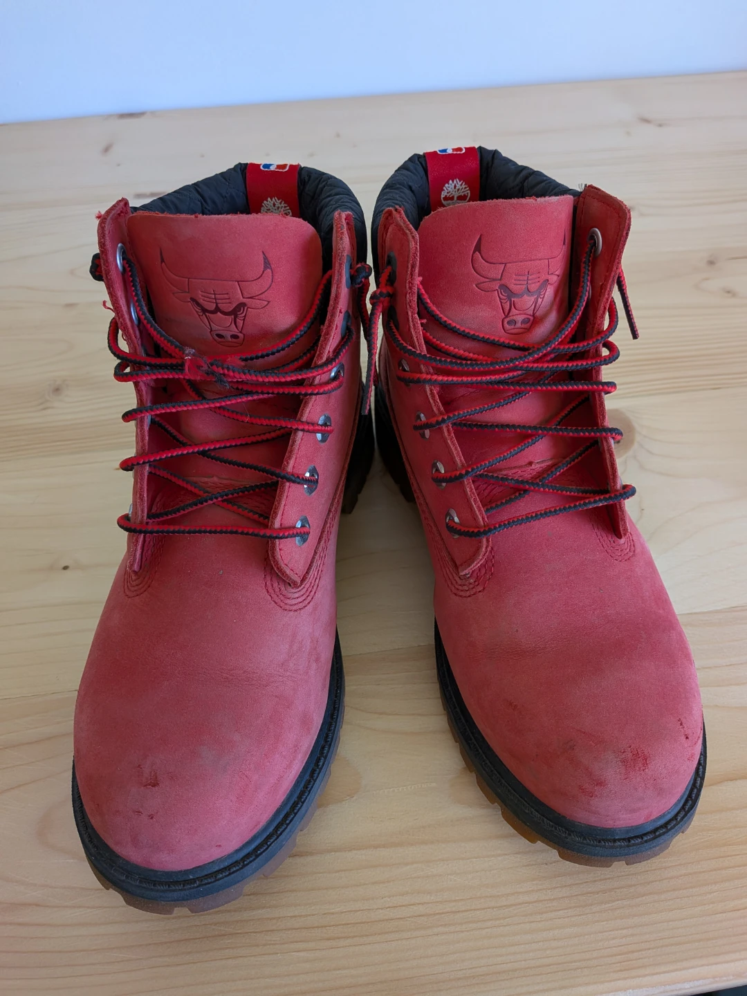 Timberland x Chicago Bulls Red Boots - Youth Size 3