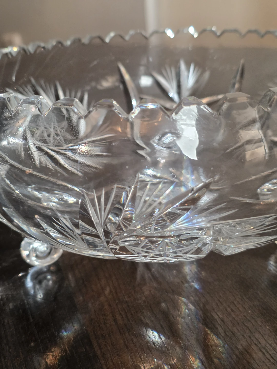 Vintage 3 footed Crystal Bowl - photo 3