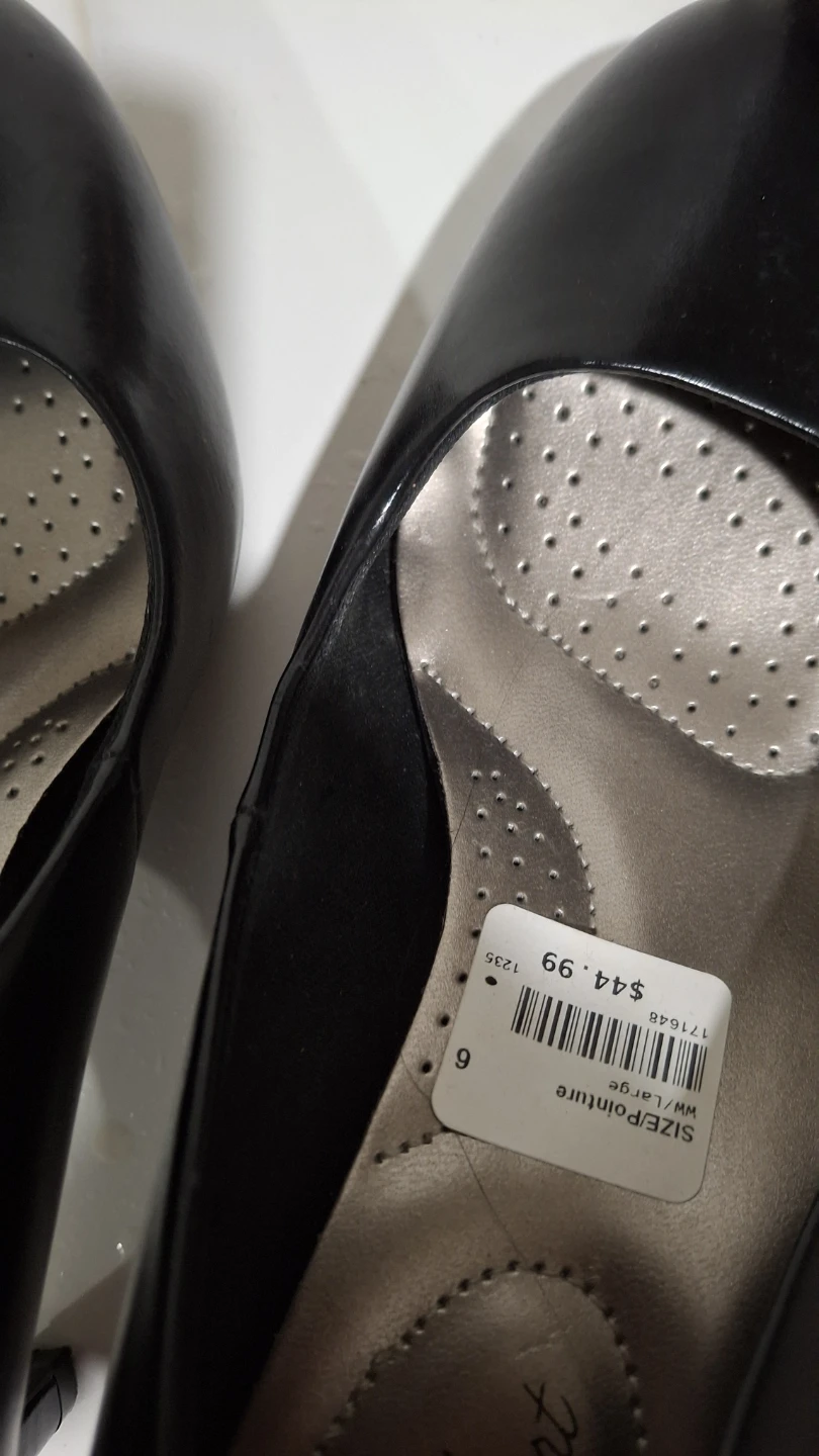 Comfortright Black Size 6 Wide Heel Pumps - photo 3