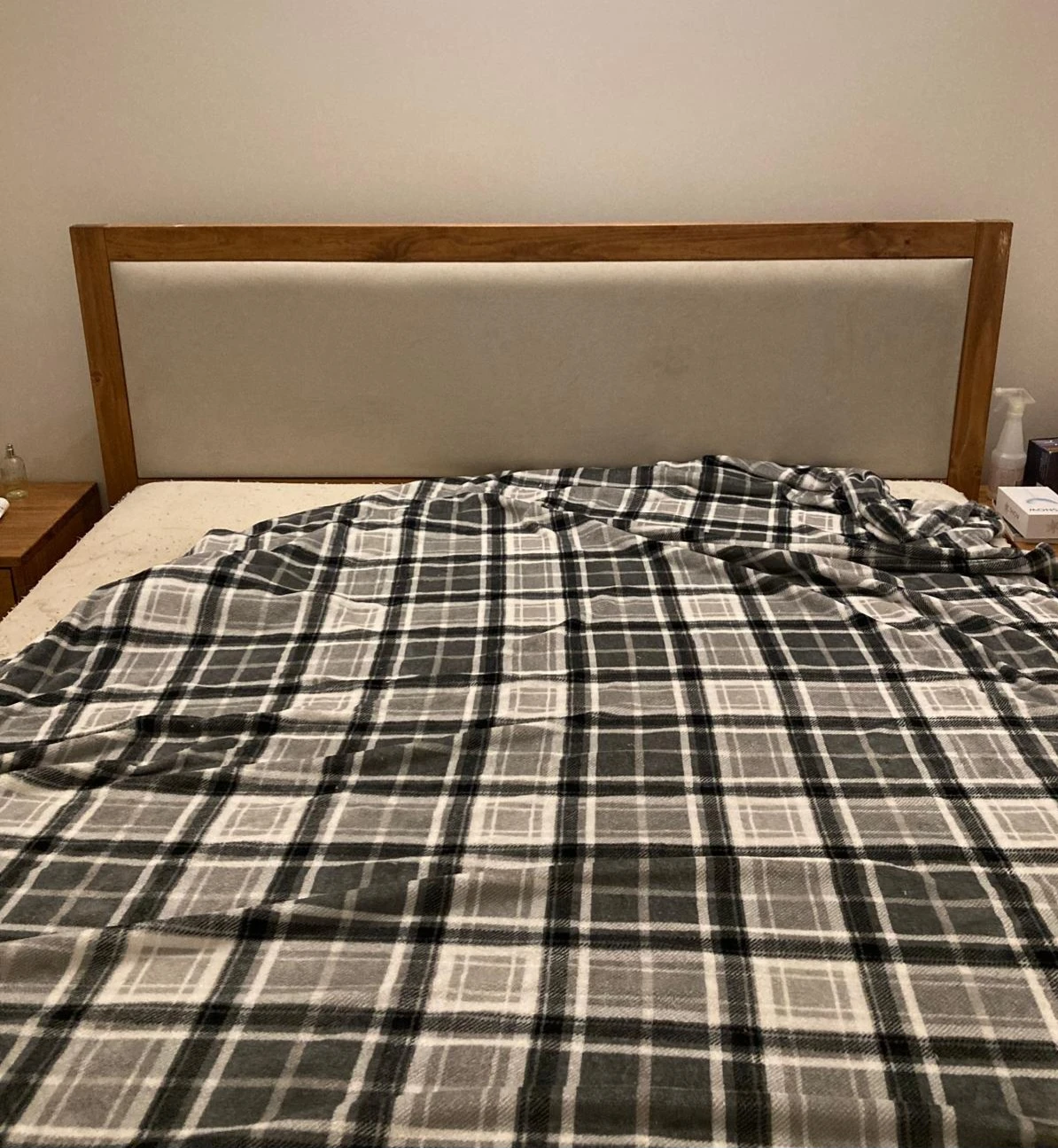 Narural Oak Sturdy bed and 2 Nightstands