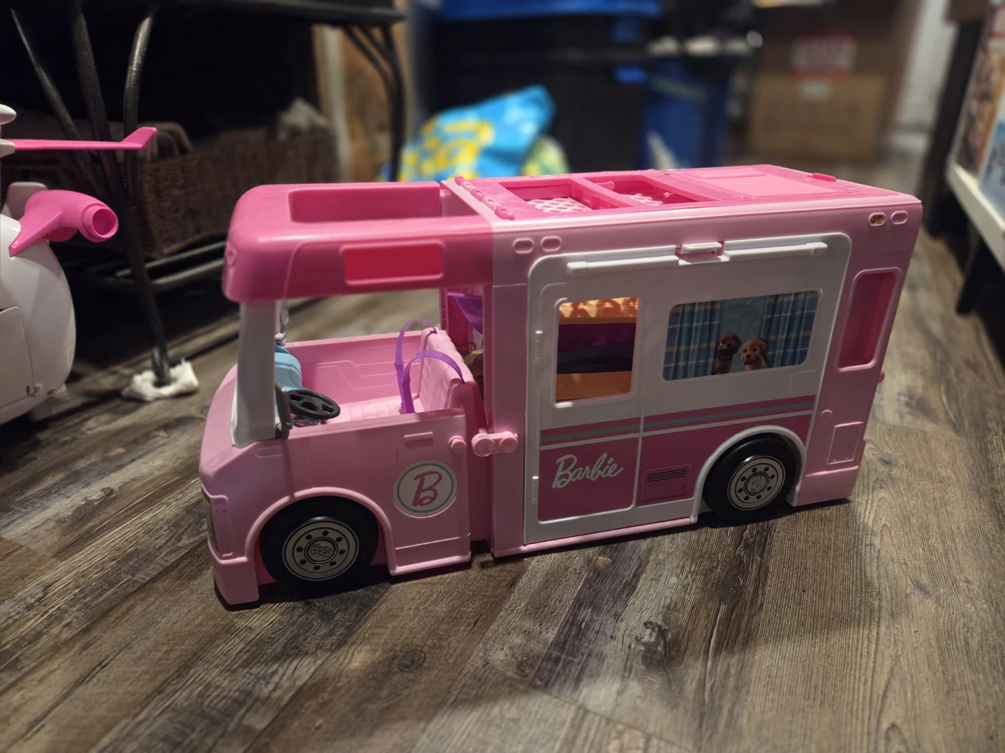 Barbie Camper Van Playset with Accessories - photo 2