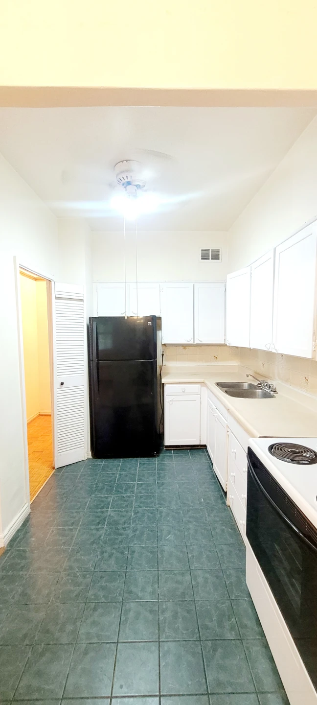 Apartment for Rent - photo 3