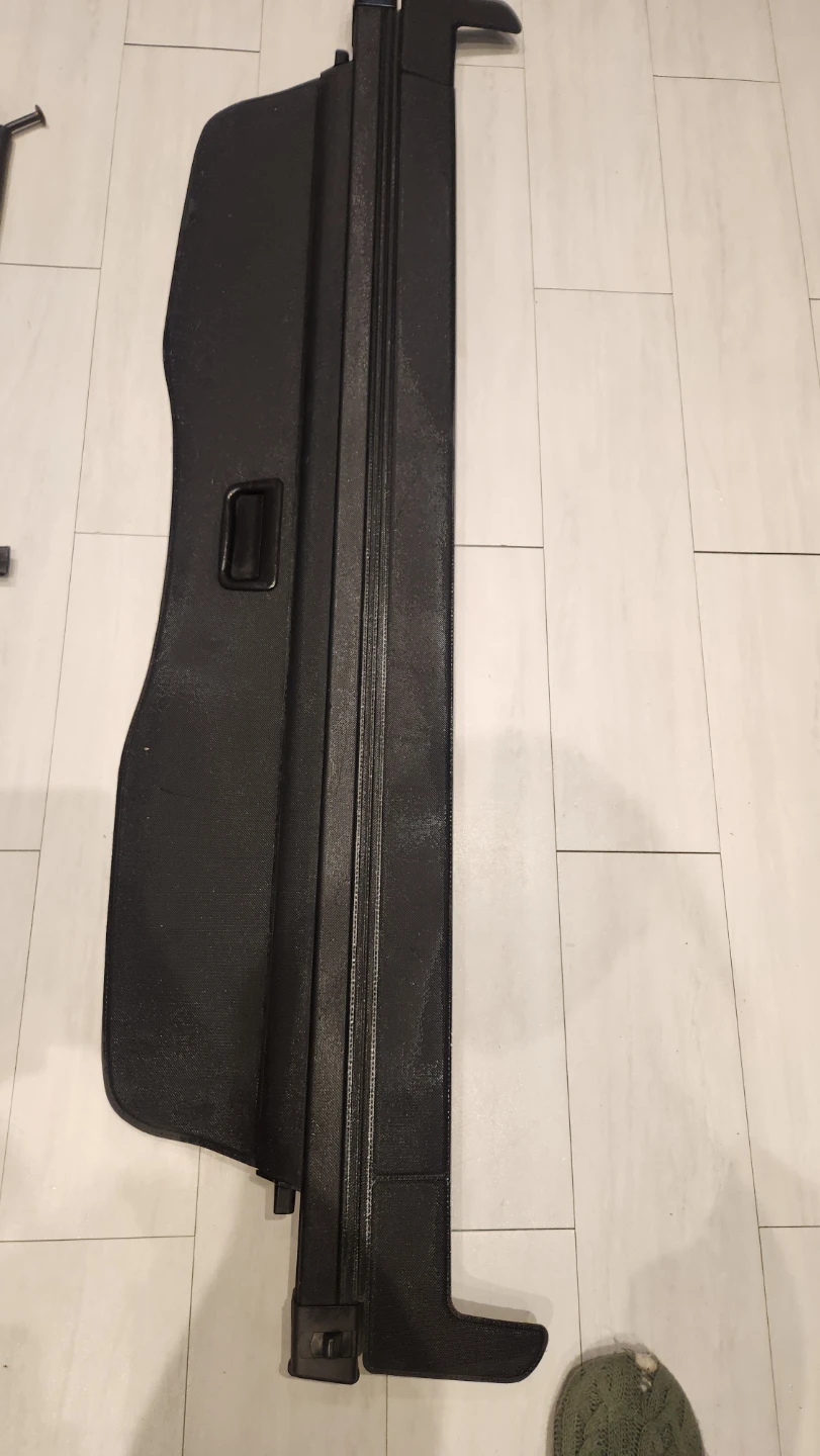 Black Cargo Cover and Pet Barrier for Porsxhe Cayenne - photo 3