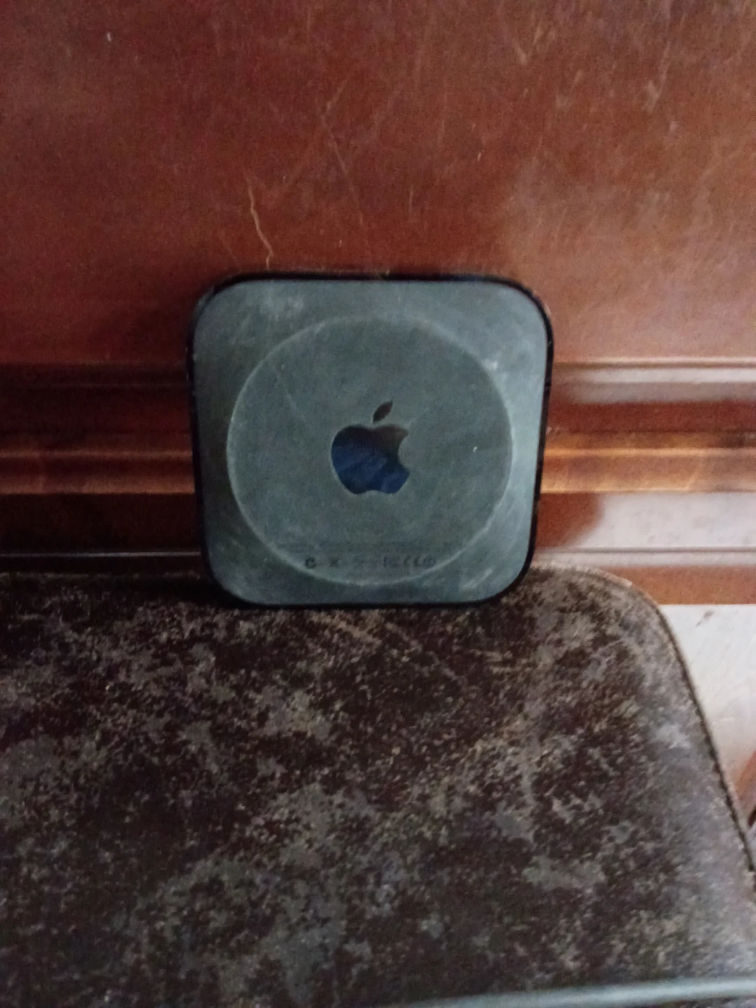 Apple TV 2nd Gen with Remote and Power Cable - photo 3