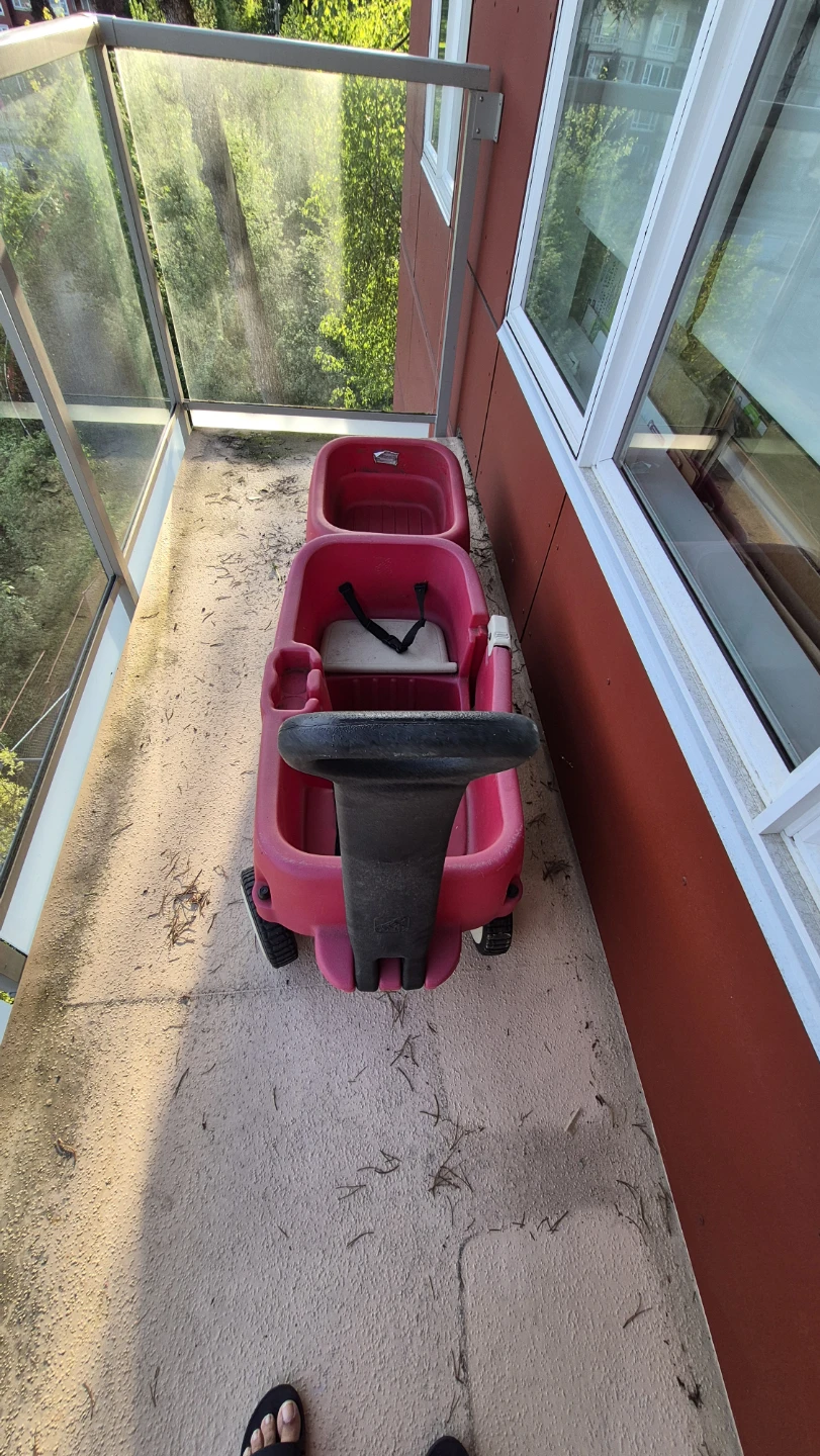 Little Tikes 2-Seater Wagon + Rear Storage Bin - photo 3