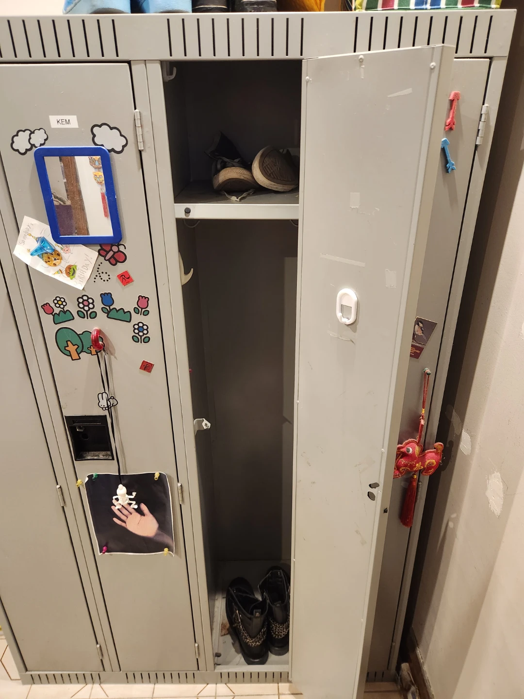Grey Metal 4 Locker Unit - photo 3