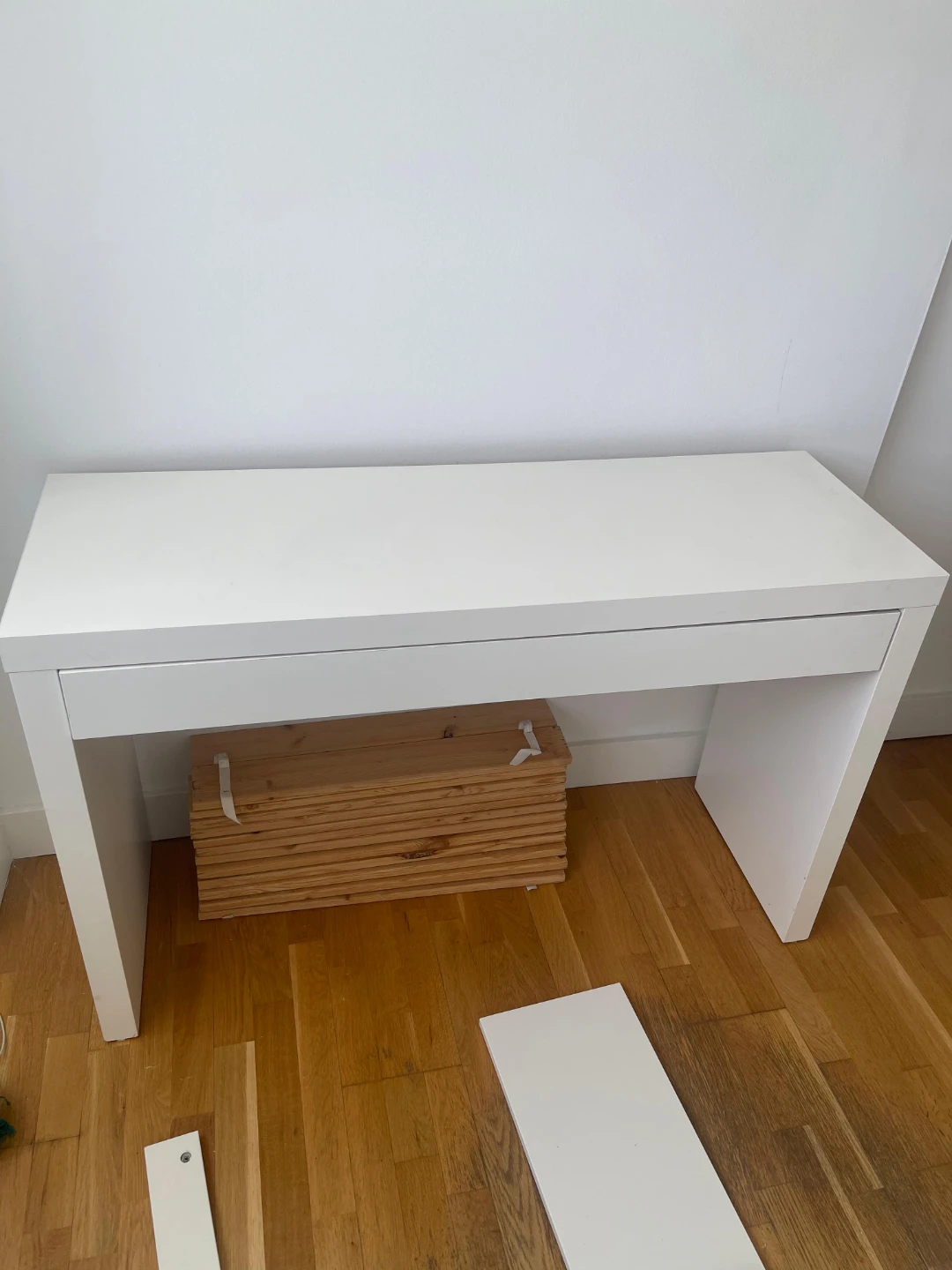 White Desk with Drawer - photo 3
