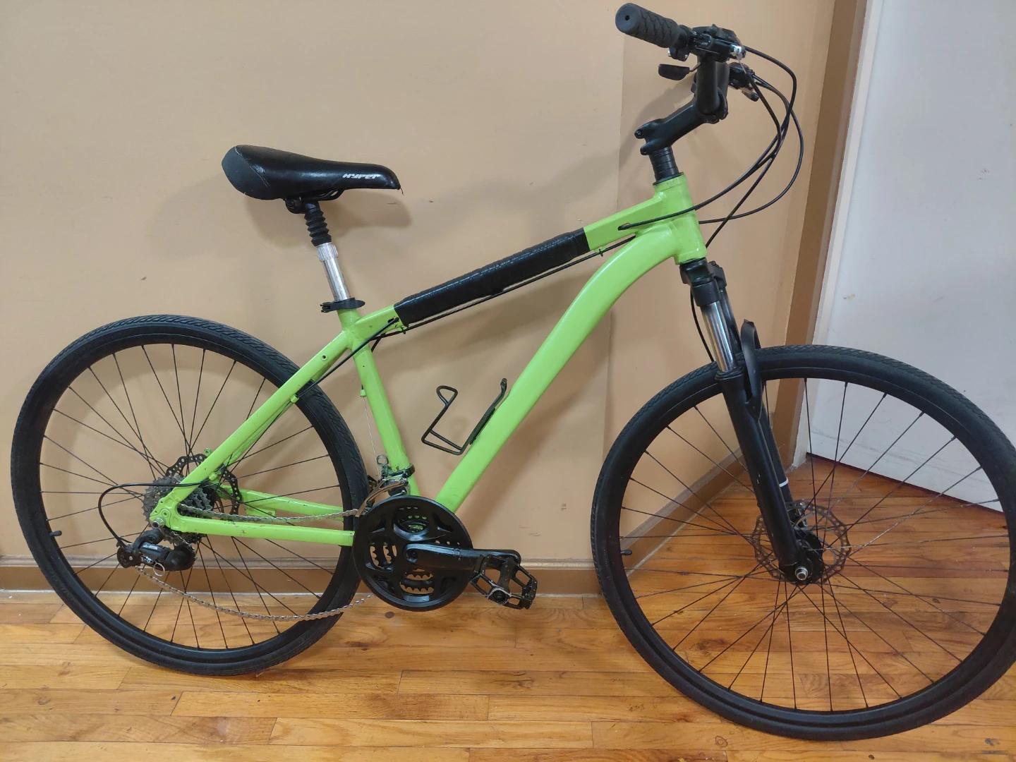 Trek MTN bike for sale ** NEEDS WHEELS ONLY