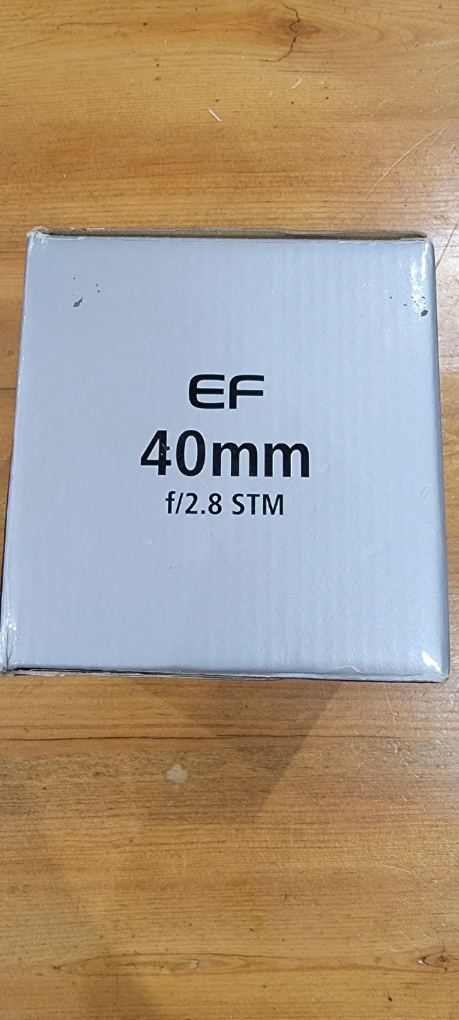 Canon EF 40mm f/2.8 STM Lens