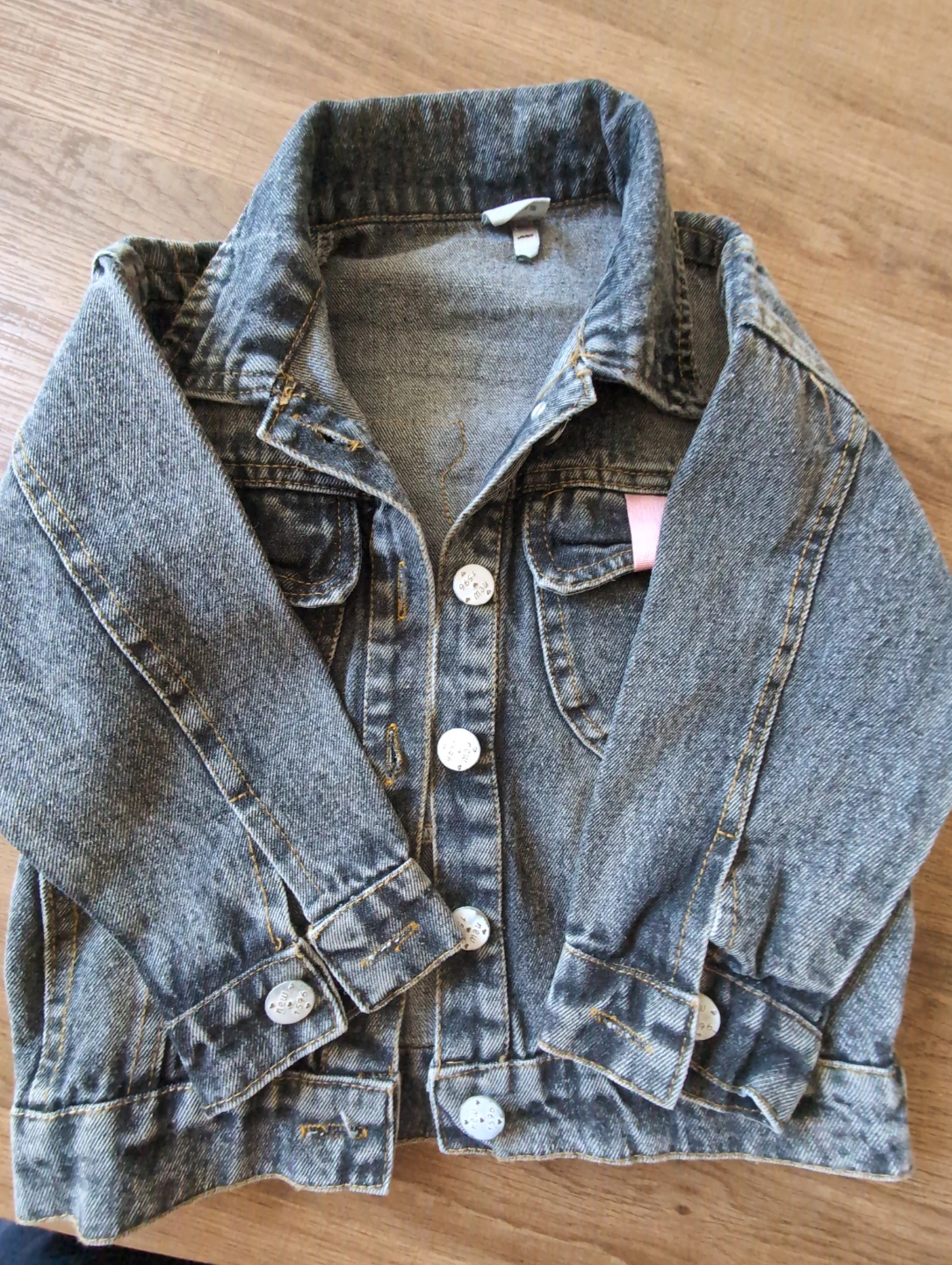 Girls' Denim Jacket with "V" Floral Appliqué - photo 4