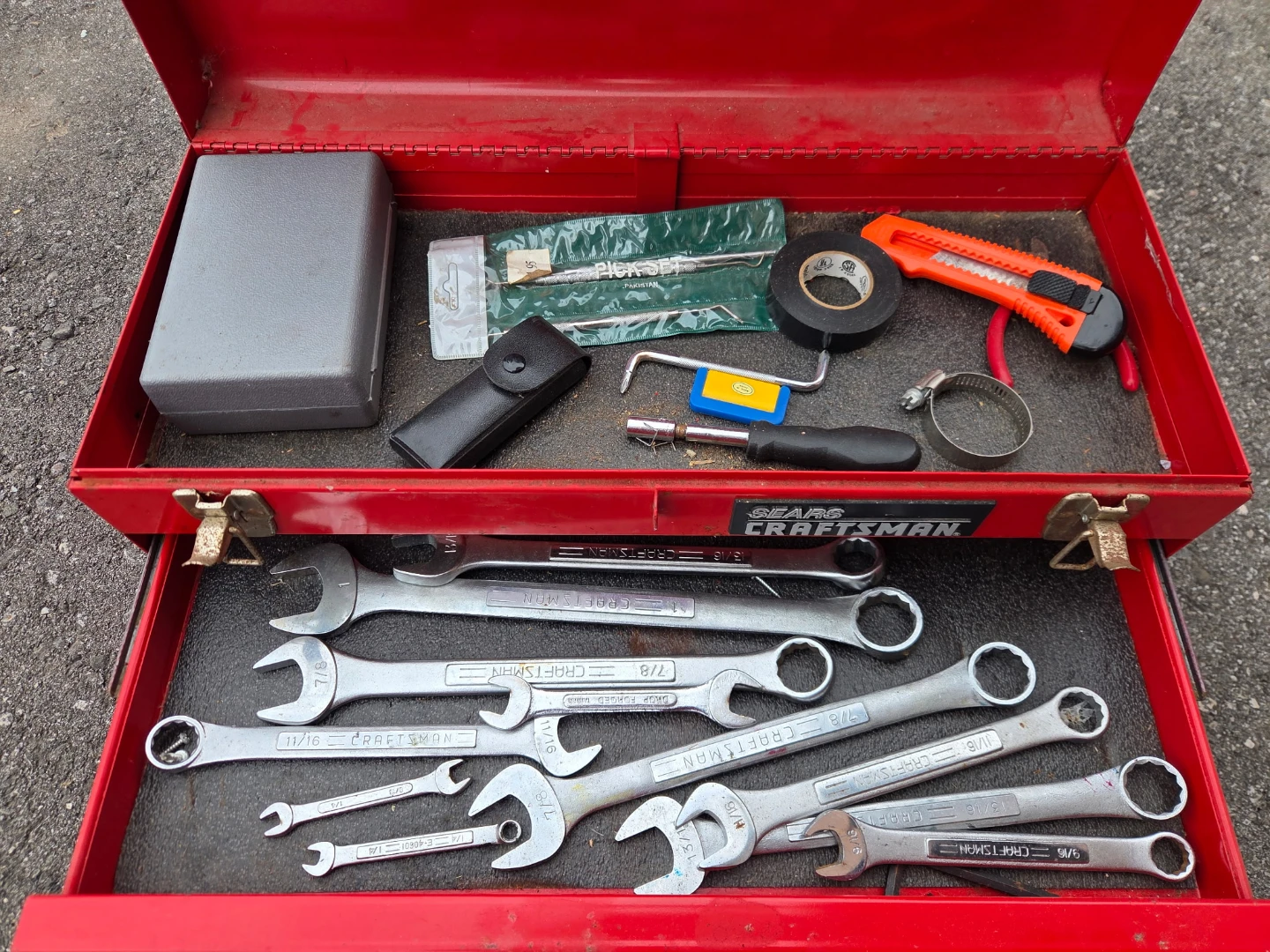 Craftsman 3 drawer tool box - photo 4